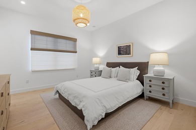 Welcome to a custom-designed turnkey Riverside model in the - photo 38