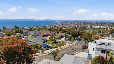 Live the South Bay Dream in Hollywood Riviera! Sitting proudly - photo 7