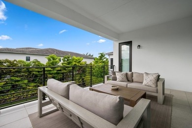 Welcome to a custom-designed turnkey Riverside model in the - photo 48