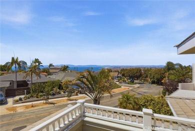 Live the South Bay Dream in Hollywood Riviera! Sitting proudly - photo 10