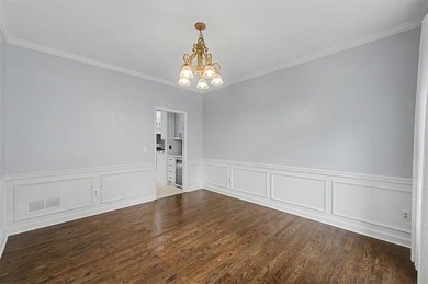 Impressive 5 bedroom , 3.5 bath Executive Home perfectly - photo 14