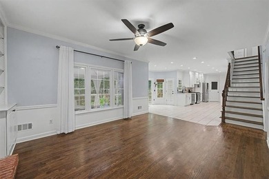 Impressive 5 bedroom , 3.5 bath Executive Home perfectly - photo 27