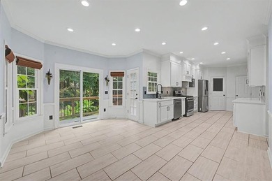 Impressive 5 bedroom , 3.5 bath Executive Home perfectly - photo 29