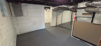 This stunning home has been completely refreshed with brand new - photo 31