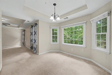 Impressive 5 bedroom , 3.5 bath Executive Home perfectly - photo 37