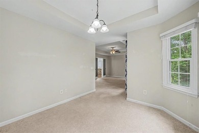 Impressive 5 bedroom , 3.5 bath Executive Home perfectly - photo 39