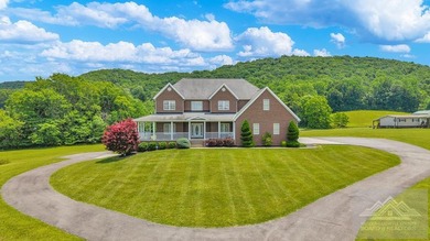 World-Class residence now available! Once in a rare while will a - photo 1
