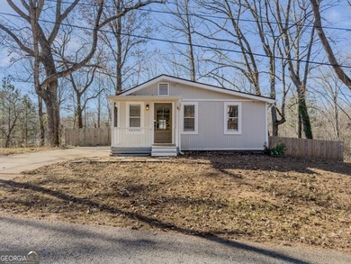 Lake Lanier Home For Sale in Gainesville Georgia