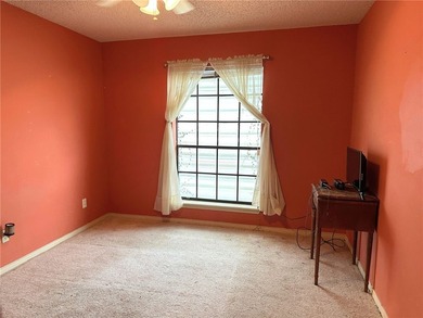 This 3 bedroom 2 bathroom home offers over 1900 square feet of - photo 11