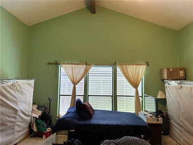 This 3 bedroom 2 bathroom home offers over 1900 square feet of - photo 13