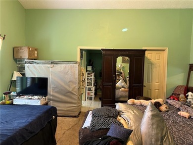 This 3 bedroom 2 bathroom home offers over 1900 square feet of - photo 14