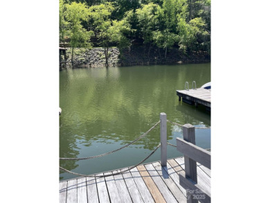 Lake Home Sale Pending in Fort Mill, South Carolina