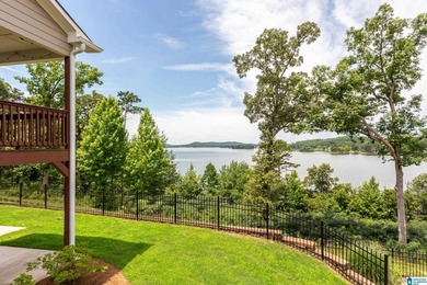 Experience lake living at its finest in this 3 bed 2 bath home - photo 2