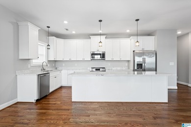 Experience lake living at its finest in this 3 bed 2 bath home - photo 9