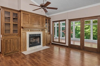 LOCATION, LOCATION, LOCATION! Custom single-level home in the - photo 11