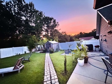 Rare Gem!!!!! This stunning, well-maintained corner home is - photo 17