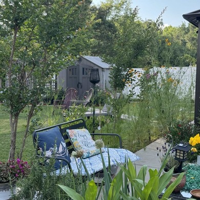 Rare Gem!!!!! This stunning, well-maintained corner home is - photo 23