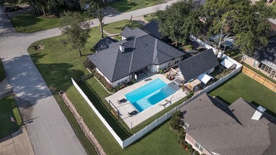 Amazing updated home in Emerald Bay lakefront golf course - photo 24