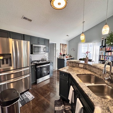 Rare Gem!!!!! This stunning, well-maintained corner home is - photo 26