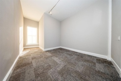 PRICED BELOW APPRAISAL! Don't miss this rare opportunity to own - photo 31