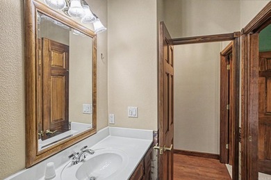 LOCATION, LOCATION, LOCATION! Custom single-level home in the - photo 32