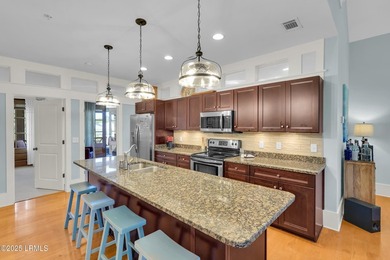 Charming 3-bedroom, 3-bath condo in the heart of Habersham - photo 11