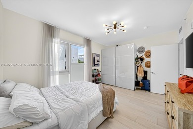 Tucked inside an exclusive waterfront enclave of just 38 - photo 11