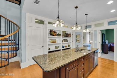 Charming 3-bedroom, 3-bath condo in the heart of Habersham - photo 13
