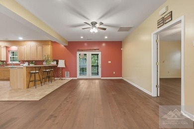 Experience beautiful New River frontage from this - photo 8