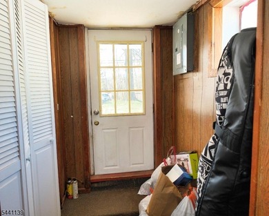 Here's a fantastic opportunity for an owner-occupied investment - photo 32
