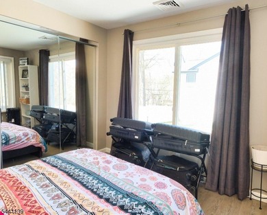 Here's a fantastic opportunity for an owner-occupied investment - photo 37