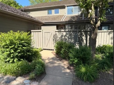 Take ADVANTAGE of the OPPORTUNITY to own a townhome in the - photo 2