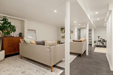 Set on a picturesque tree-lined block in the heart of Bed-Stuy - photo 12