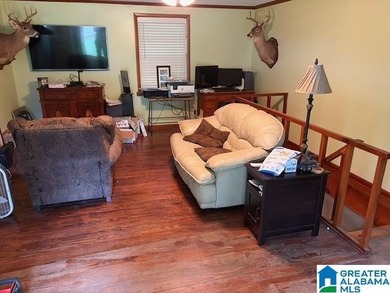 A cozy cottage with a waterfront view. Who could ask for - photo 4