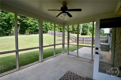 Welcome to 3065 Meadow Springs Drive, where timeless design - photo 4