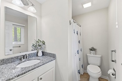 Don't miss out on this MOVE-IN ready, freshly painted, brick - photo 12