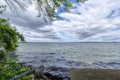 Perfectly positioned on the south shore of Lake Kegonsa, this - photo 12