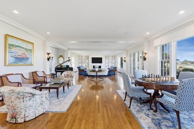 A rare and extraordinary offering, this iconic beachfront estate - photo 14