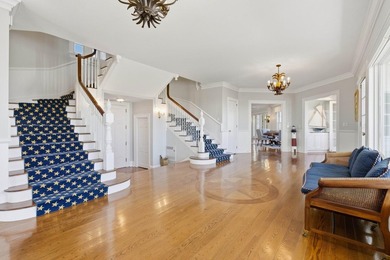 A rare and extraordinary offering, this iconic beachfront estate - photo 17