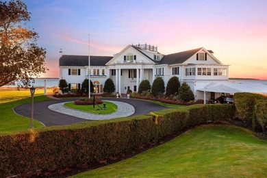 A rare and extraordinary offering, this iconic beachfront estate - photo 21