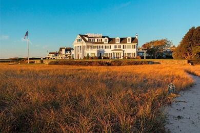 A rare and extraordinary offering, this iconic beachfront estate - photo 27
