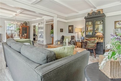 Must Be Seen to Be Believed! Some properties simply can't be - photo 17