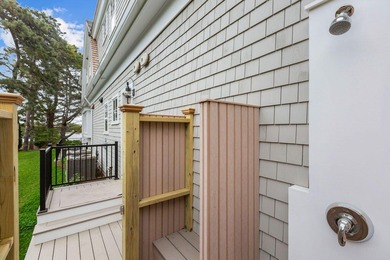 Mayflower Point, Orleans. This extraordinary waterfront estate - photo 22