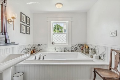 Must Be Seen to Be Believed! Some properties simply can't be - photo 23