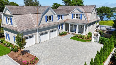 Mayflower Point, Orleans. This extraordinary waterfront estate - photo 24