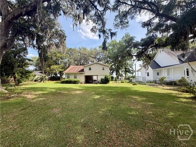 Step back to a simpler time and discover the charm of this 1973 - photo 2