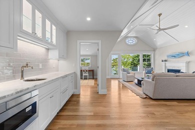 Mayflower Point, Orleans. This extraordinary waterfront estate - photo 58
