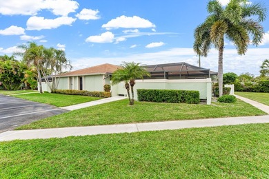 Opportunity Knocks!!! This move-in-ready 2BR/2BA single-story - photo 1