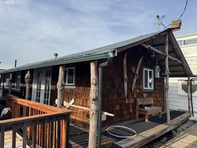 Lake Home For Sale in Portland, Oregon