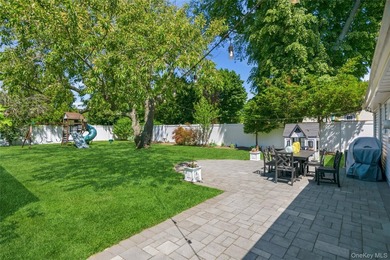 Welcome to this beautifully updated sprawling ranch in the - photo 30